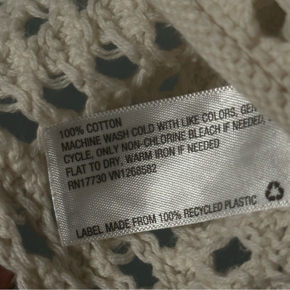 WILD FABLE Size XXS Oversized Cream Cropped Crochet Pullover Sweater - Picture 6 of 6